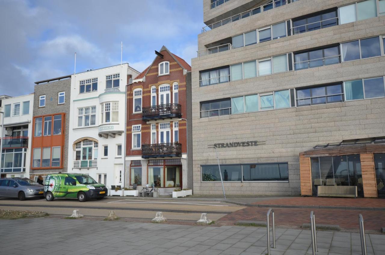 Fraai Appartement Direct Aan Zee Op Toplocatie. 弗利辛恩 外观 照片