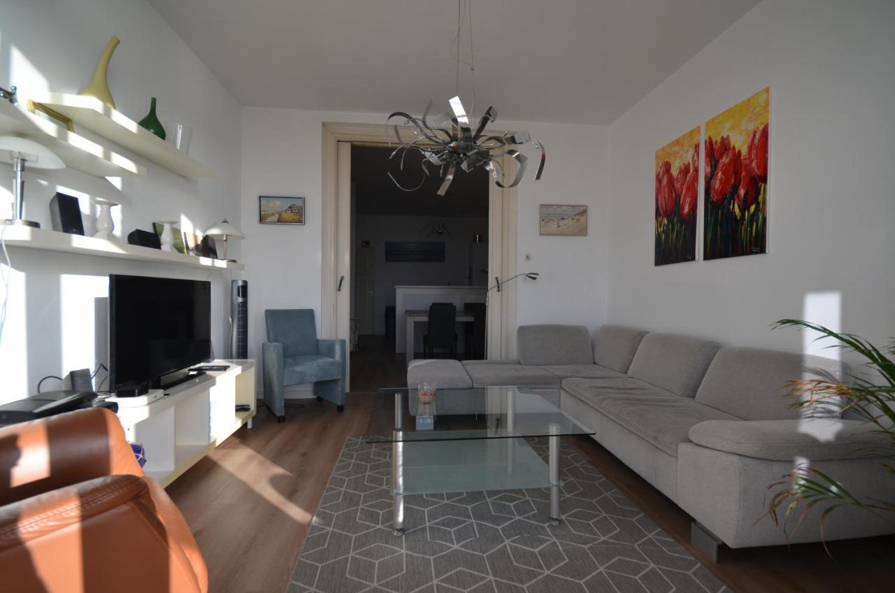 Fraai Appartement Direct Aan Zee Op Toplocatie. 弗利辛恩 外观 照片