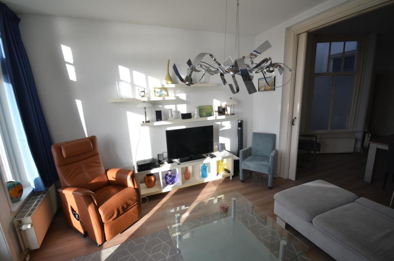 Fraai Appartement Direct Aan Zee Op Toplocatie. 弗利辛恩 外观 照片